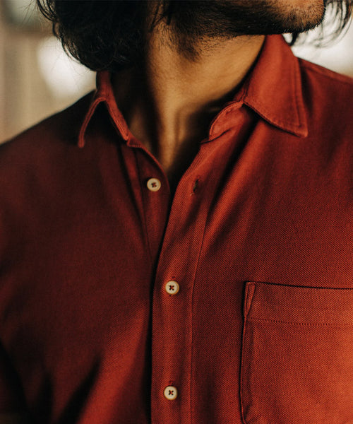The Short Sleeve California in Red Clay Pique – Ellicott & Co.