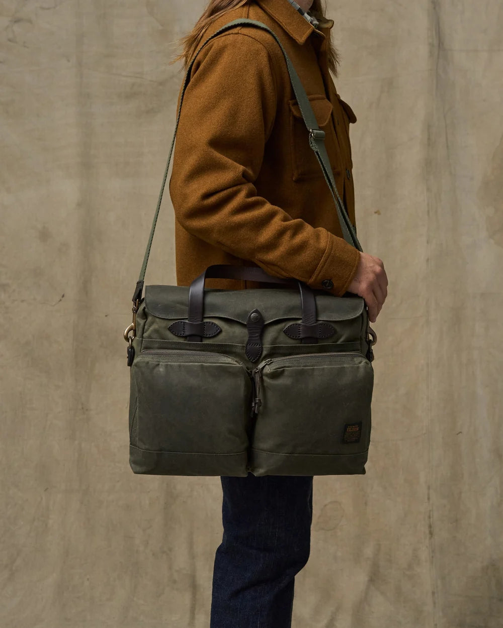24-Hour Tin Cloth Briefcase in Otter Green