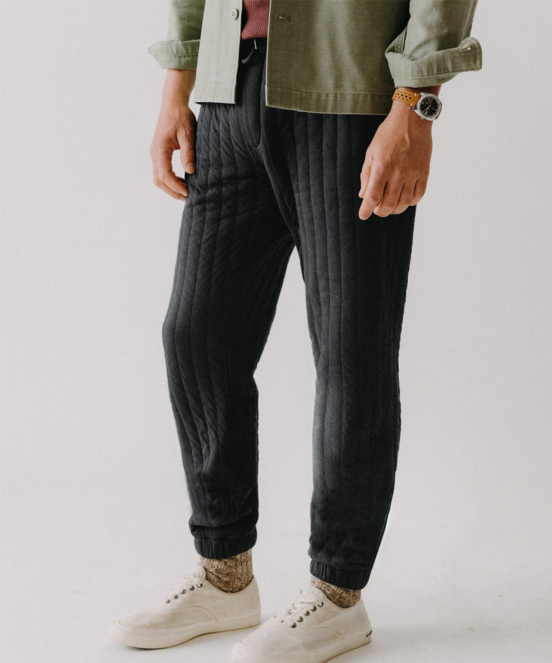 The Apres Pant in Heather Coal Quilted Jersey