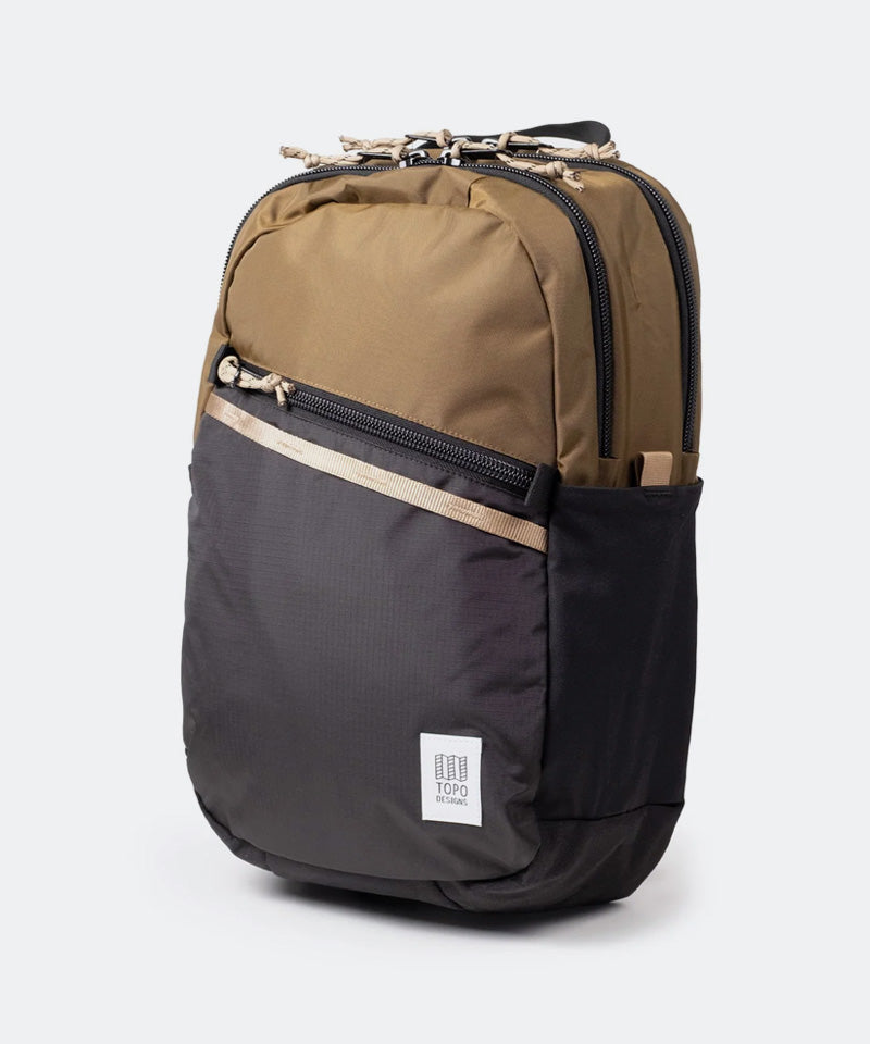 Commuter Backpack in Palm/Elmwood