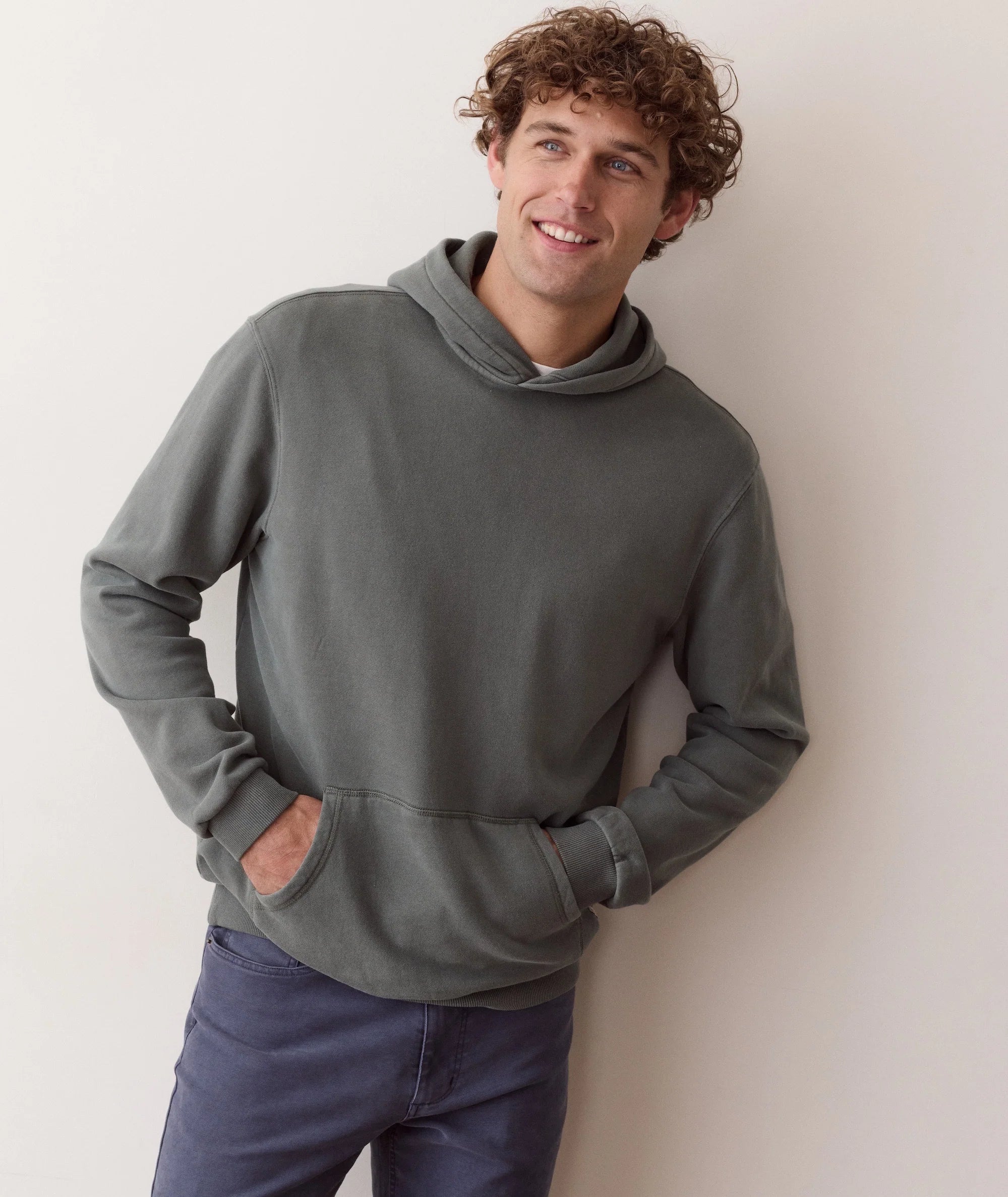 Relaxed Cloud 9 Fleece Hoodie in Balsam Green