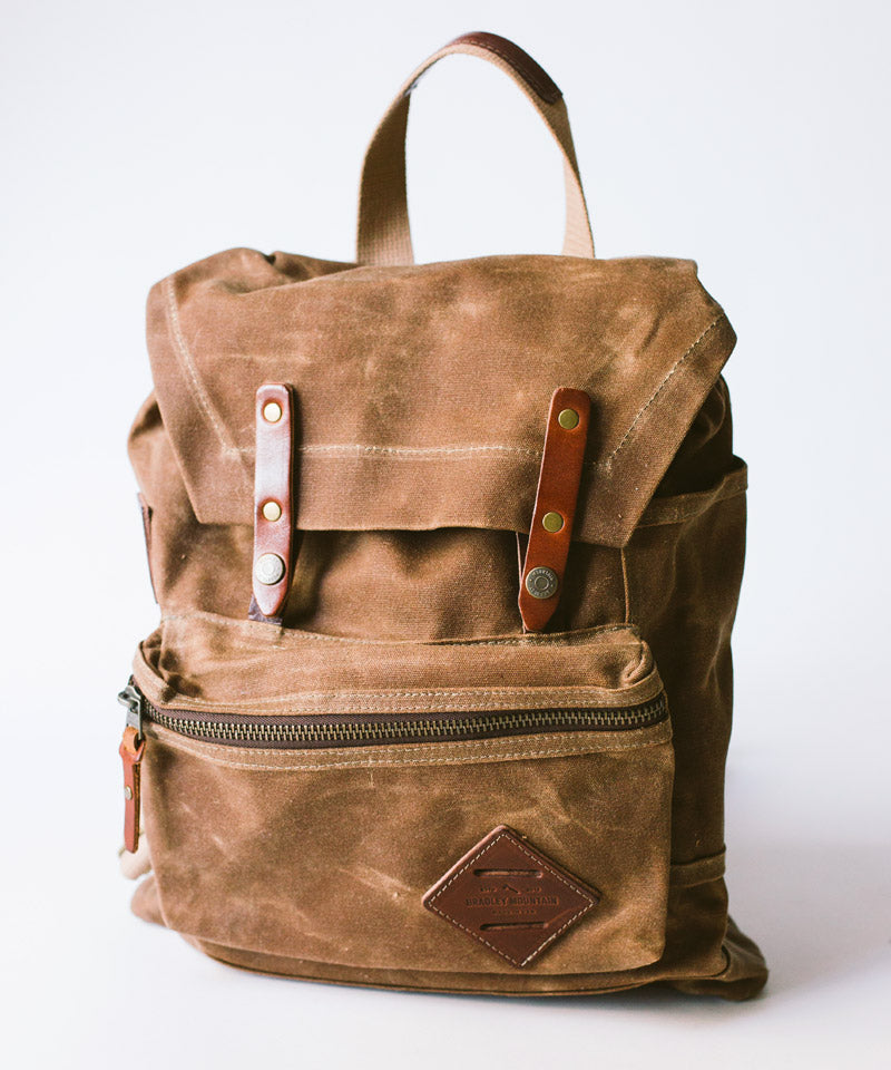 Muir Pack in Brush Brown