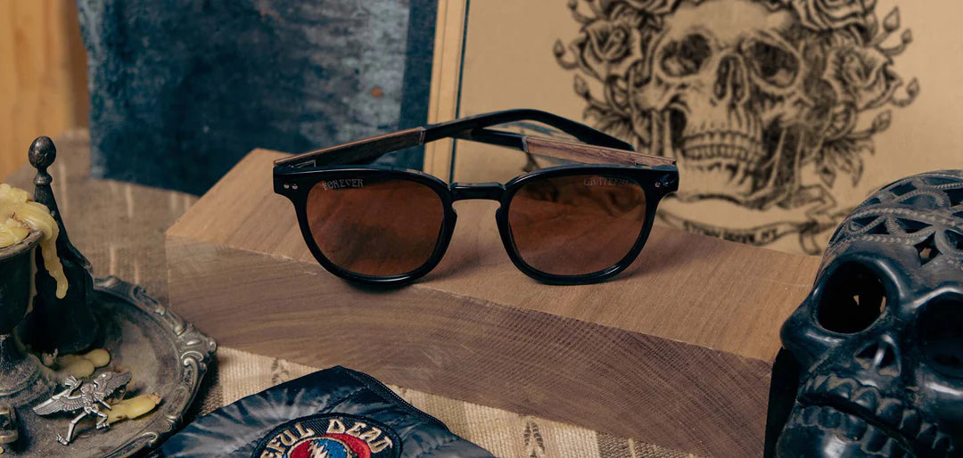 Topo Camp Sunglasses in Grateful Dead Stealie