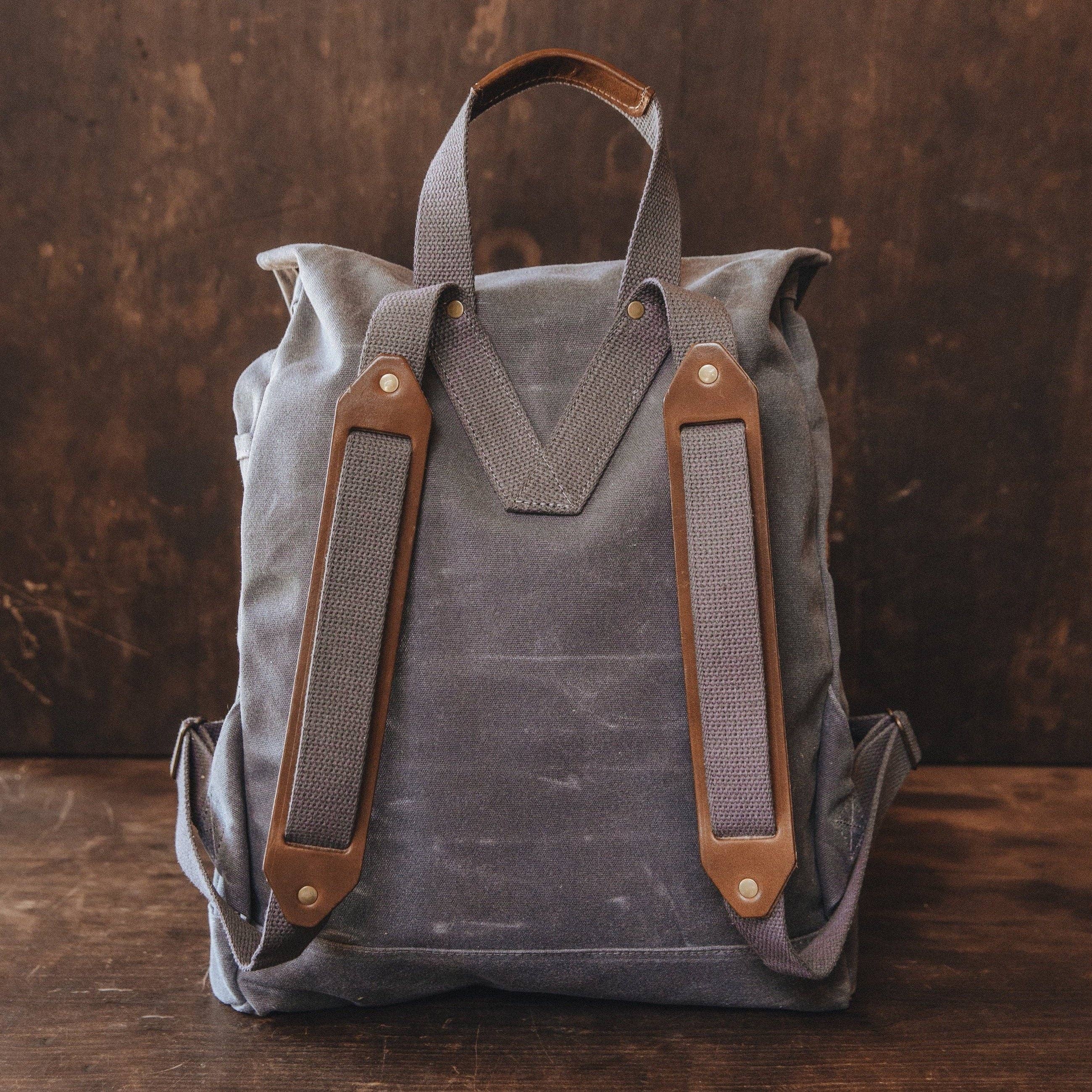 Muir Pack in Charcoal