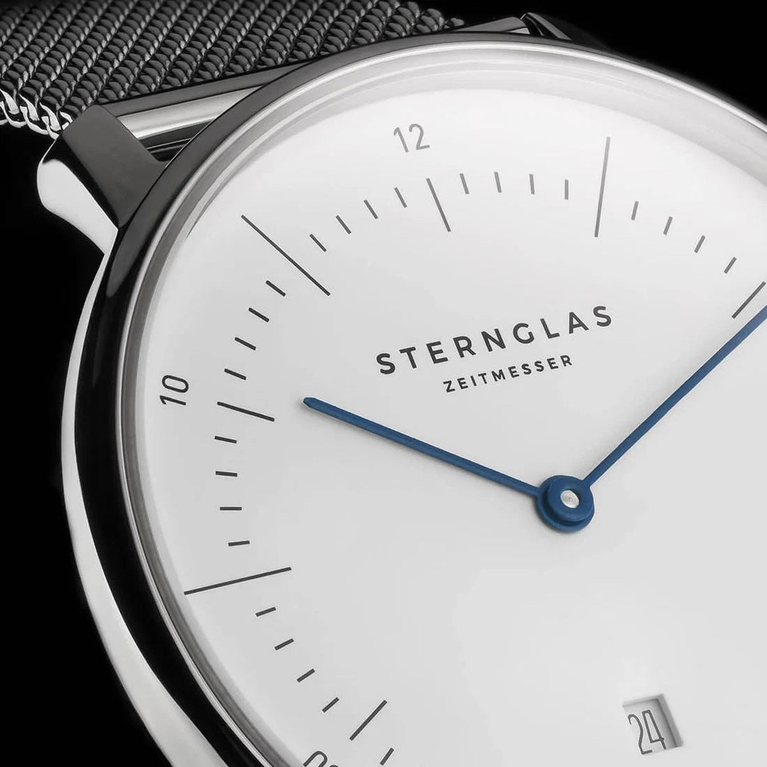 Naos XS Quartz - White on Steel Milanase Bracelet