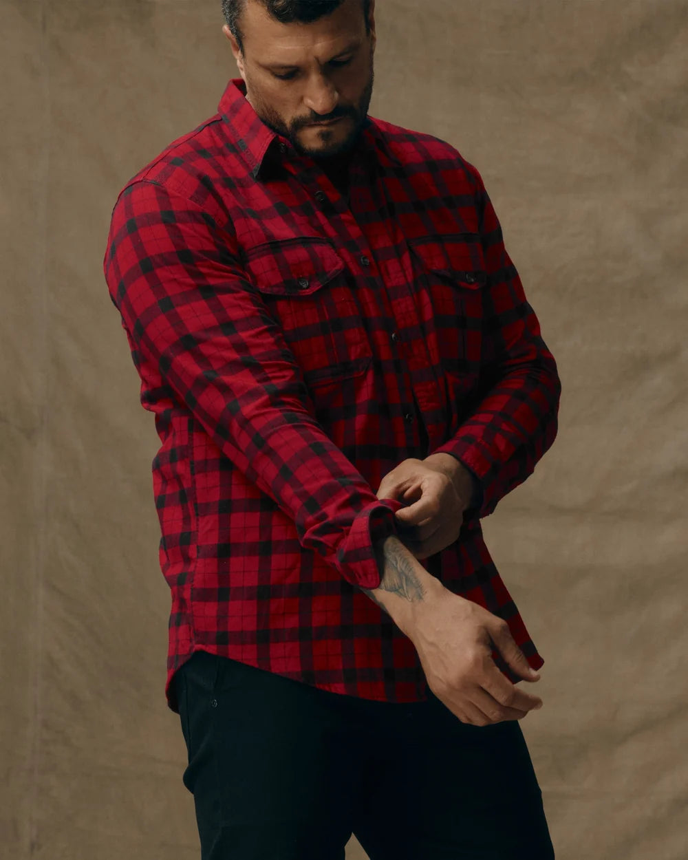 Alaskan Guide Shirt in Red Black Plaid