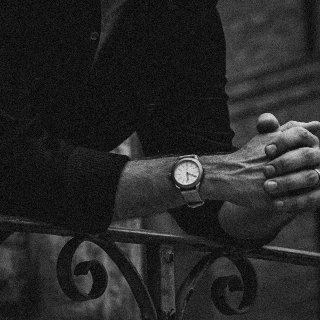 Ti Base Line Field Watch White Dial