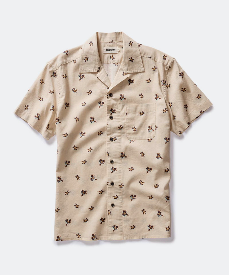The Short Sleeve Hawthorne in Almond Floral