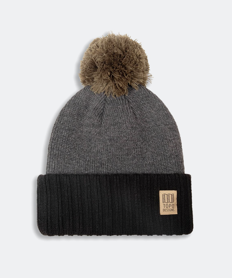 PomPom Beanie in Black/Neutral