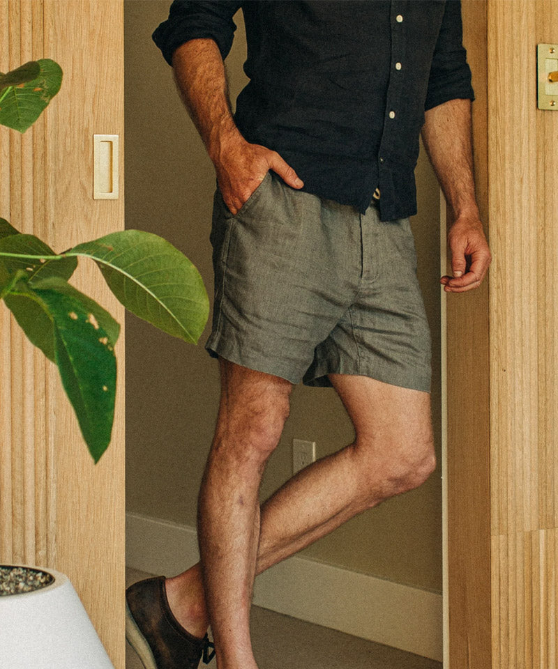 The Apres Short in Ash Hemp