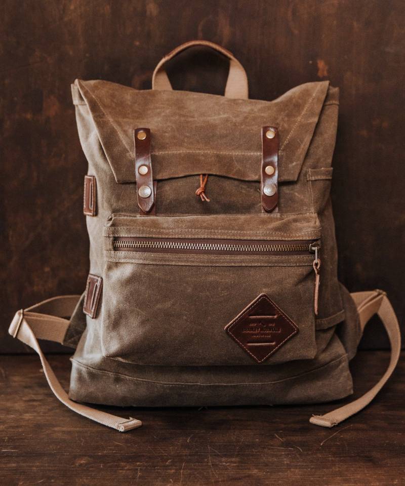 Muir Pack in Field Tan