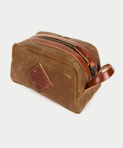 Dopp Kit in Brush Brown